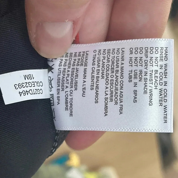 Calvin Klein Women's Standard Bra Top with Removable Soft Cups - Picture 11 of 14